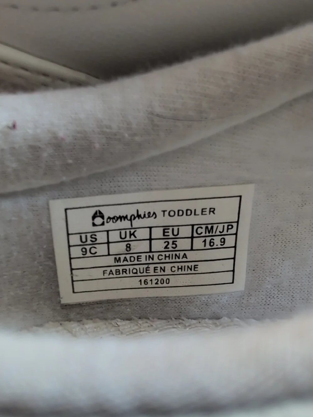 Oomphies Toddler Girls Size 9 White Velcro Mary Jane Shoes